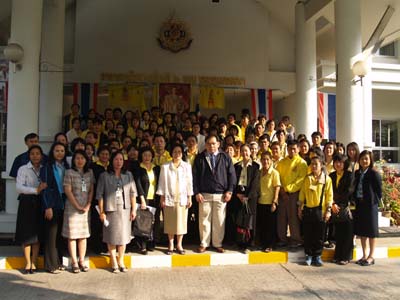 <font color=blue><b>ไปดูงานพร้อมกับทัศนศึกษา ที่คณะเภสัชศาสตร์ มหาวิทยาเชียงใหม่</b></font>