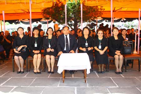 คณะเภสัชศาสตร์ มหาวิทยาลัยมหิดล เข้าร่วมถวายสักการะพระศพสมเด็จพระเจ้าพี่นางเธอเจ้าฟ้ากัลยาณิวัฒนา
