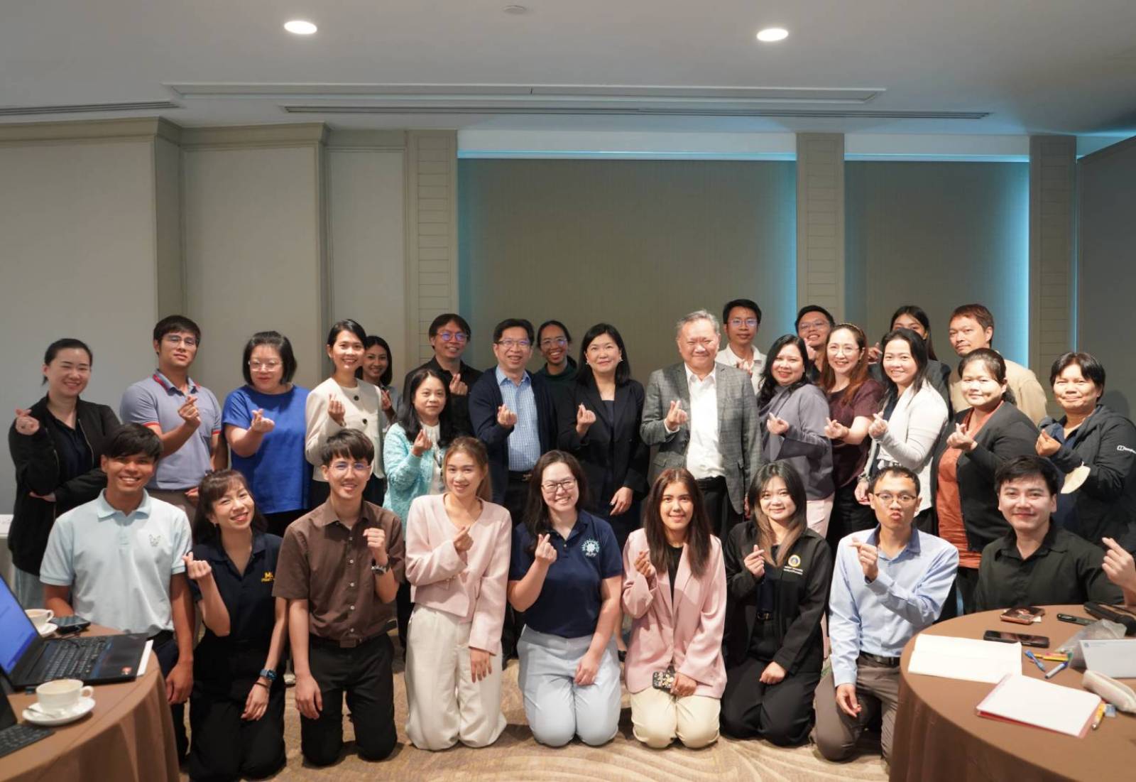 สำนักงานบริการวิชาการและธุรกิจจัดการฝึกอบรมเชิงปฏิบัติการ หัวข้อ การจัดทำกลยุทธ์และโมเดลธุรกิจ