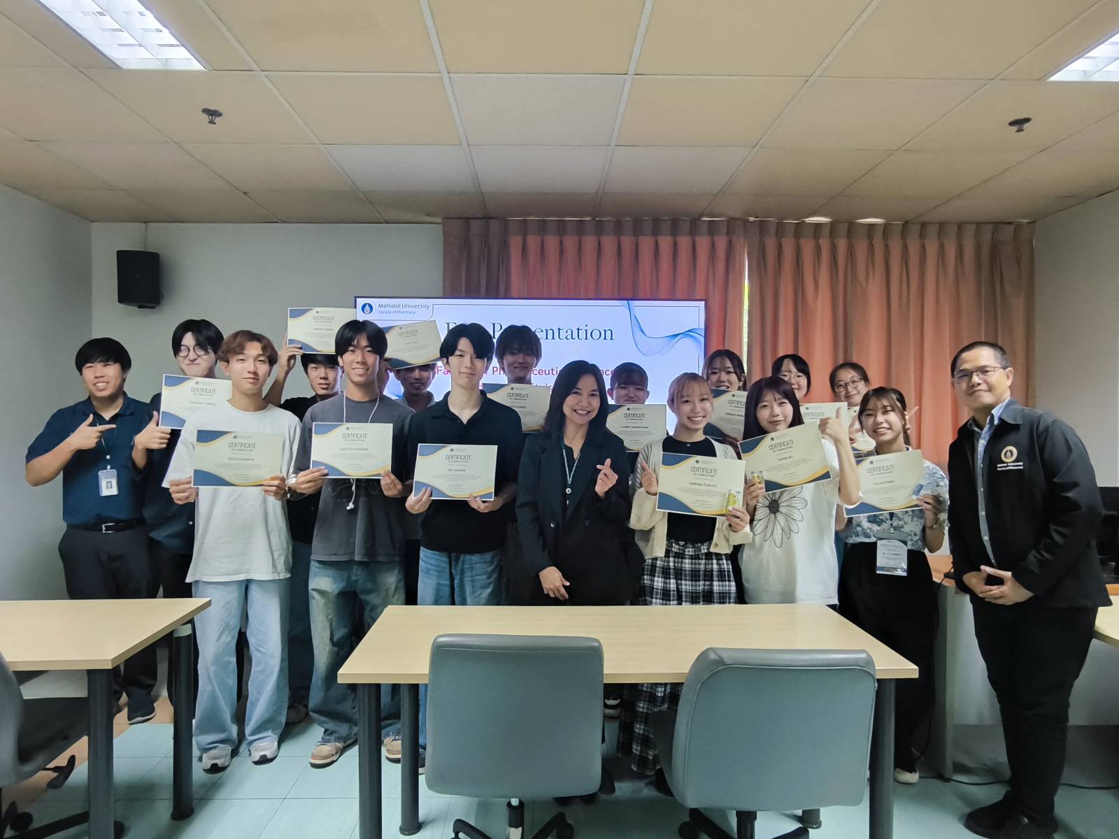 งานวิเทศสัมพันธ์ฯ จัดนำเสนอผลการเรียนรู้ของนักศึกษาแลกเปลี่ยนจาก Faculty of Pharmaceutical Sciences, Chiba University ประเทศญี่ปุ่น