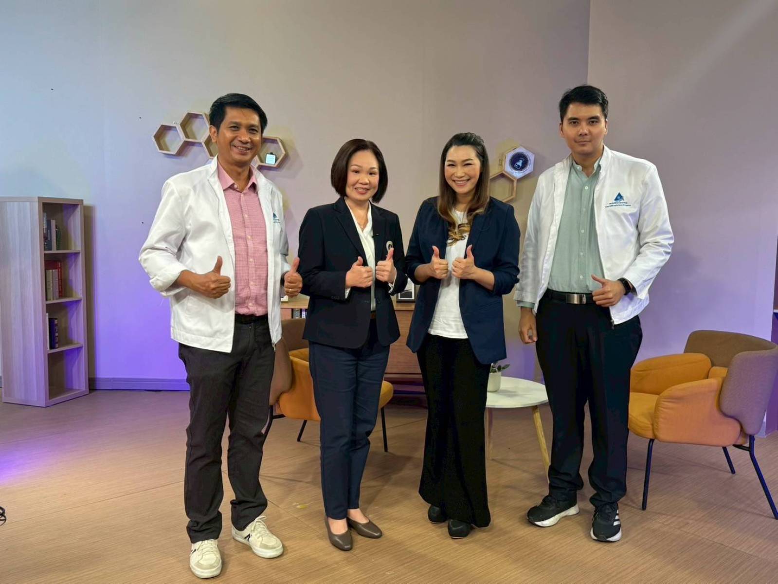 อาจารย์เภสัชมหิดลเข้าร่วมบันทึกเทปรายการ “คนสู้โรค” ถ่ายทอดความรู้ด้านการตรวจคัดกรองทารกในครรภ์ด้วยเทคโนโลยี NIPT