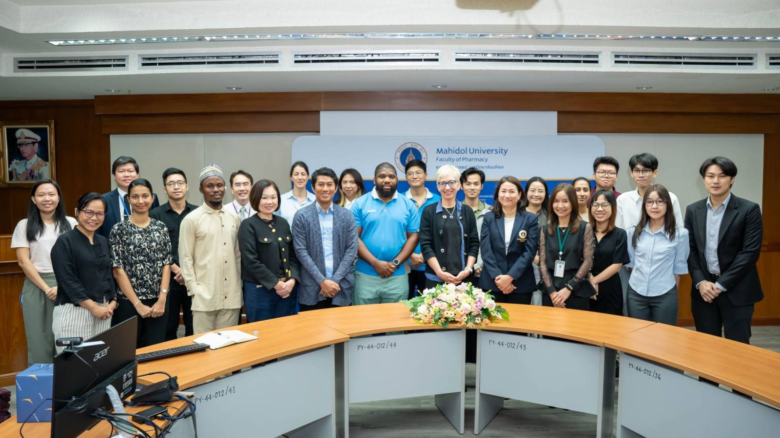 HTA Graduate Program Welcomes Prof. Kara Hanson for Special Lecture on Health Systems