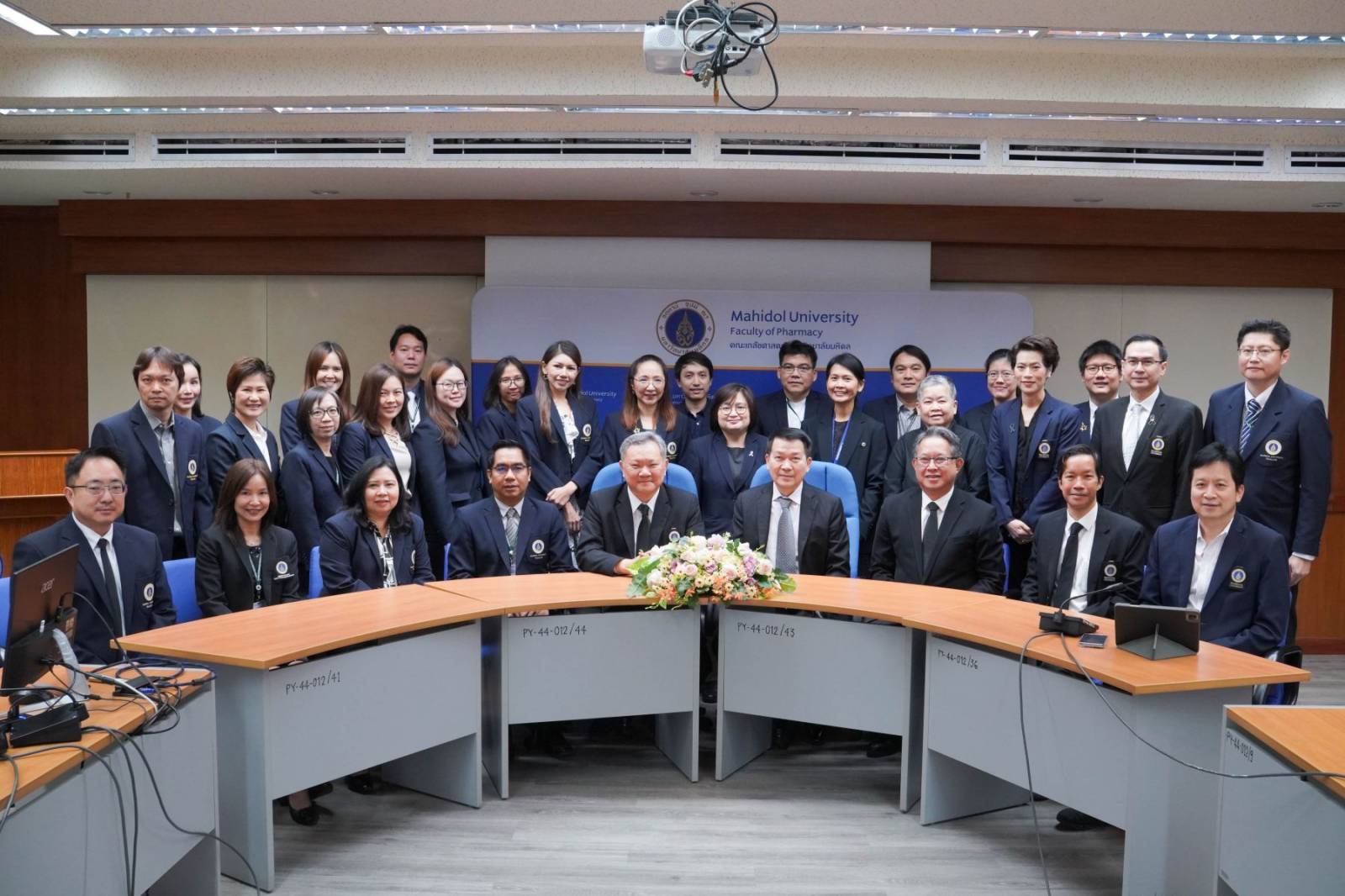 เภสัชมหิดลให้การต้อนรับผู้บริหาร ม.มหิดล ร่วมประชุมการติดตามผลการดำเนินงานตามข้อตกลงการปฏิบัติงาน (PA Visit) ประจำปีงบประมาณ พ.ศ. 2569