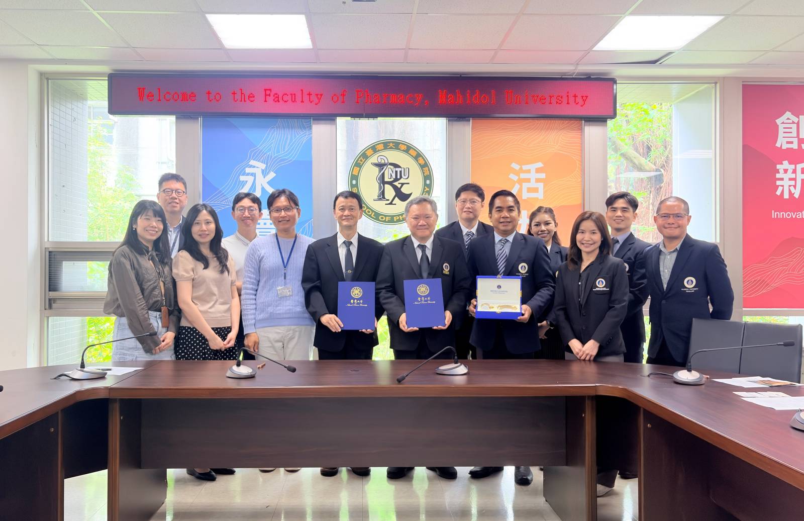 MUPY Signs MoU with School of Pharmacy, National Taiwan University to Strengthen Academic and Research Collaboration