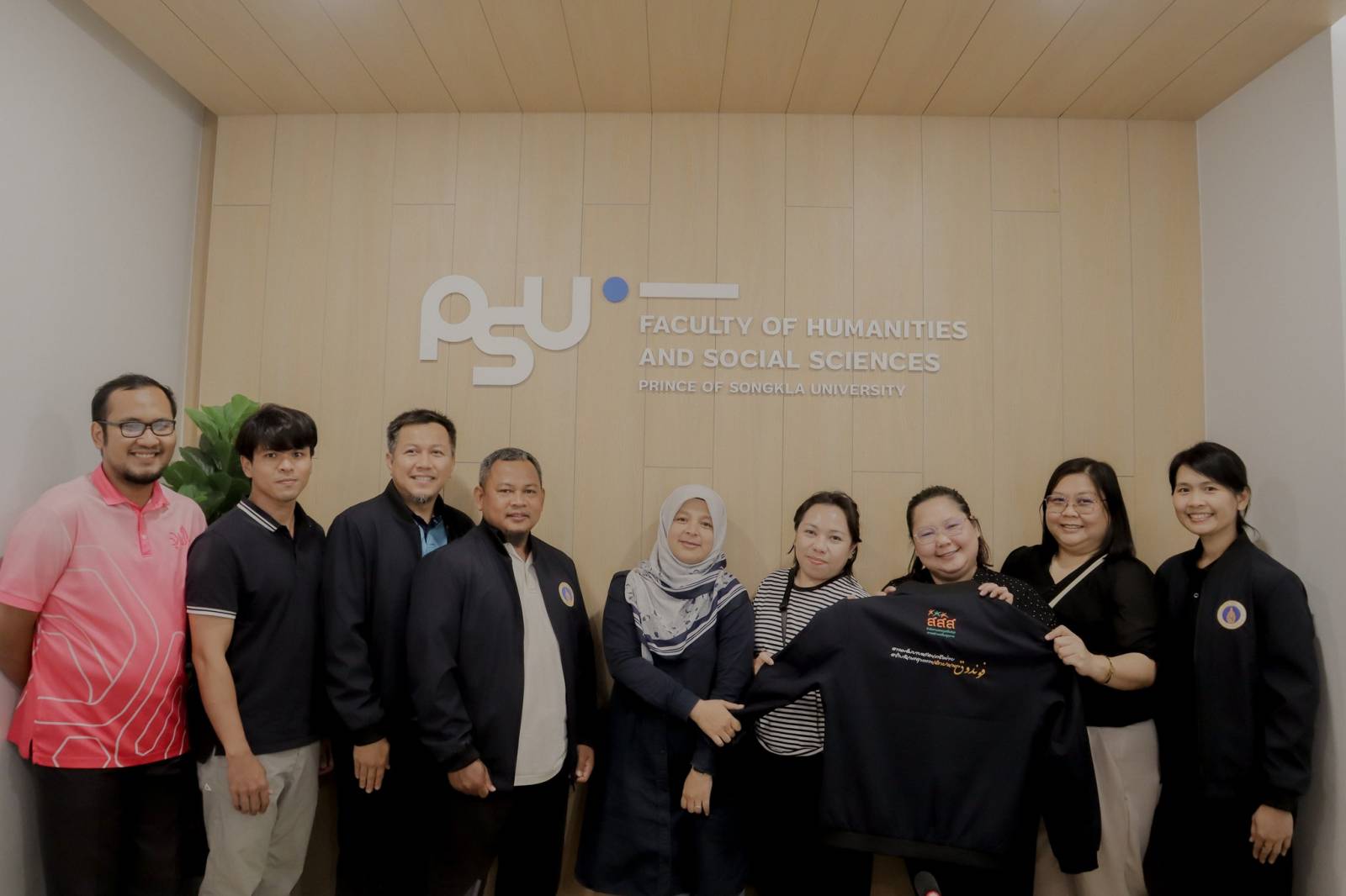 คณาจารย์เภสัชมหิดลร่วมผนึกกำลังภาคีเครือข่าย ขับเคลื่อนงานวิจัยพัฒนา “นิเวศสุขภาวะเด็กปอเนาะ” มุ่งยกระดับคุณภาพชีวิตอย่างยั่งยืน